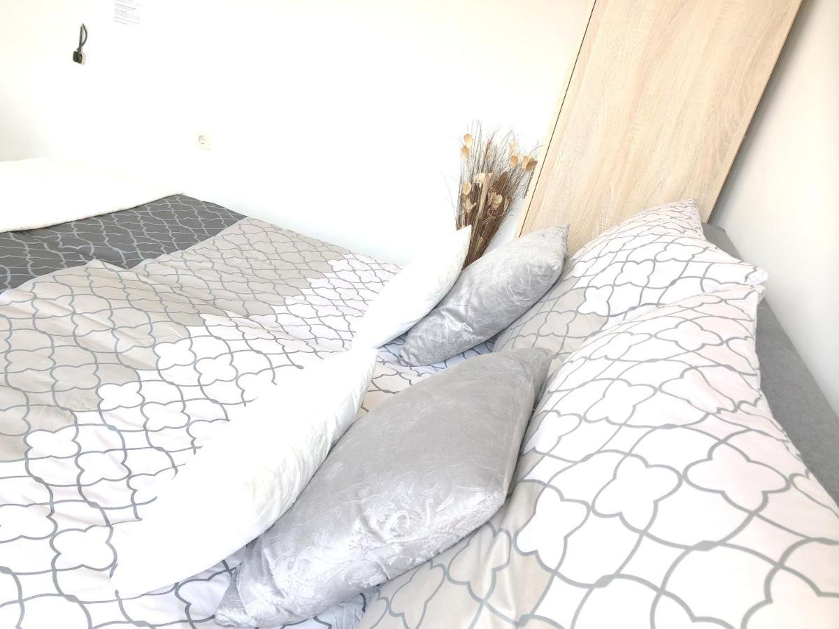 アパートメンツ シティ ステーション リンツ エクステリア 写真